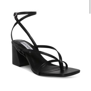 Steve Madden Alaina block heel sandal size 6